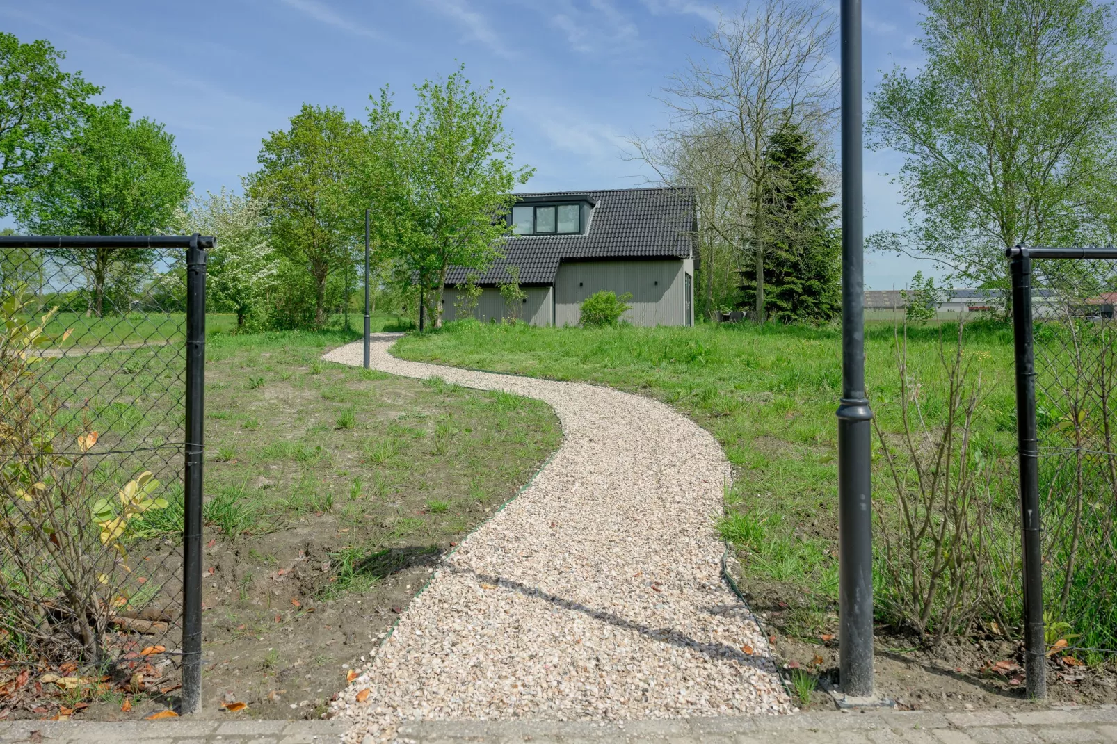 8 persoons villa-Buitenkant zomer