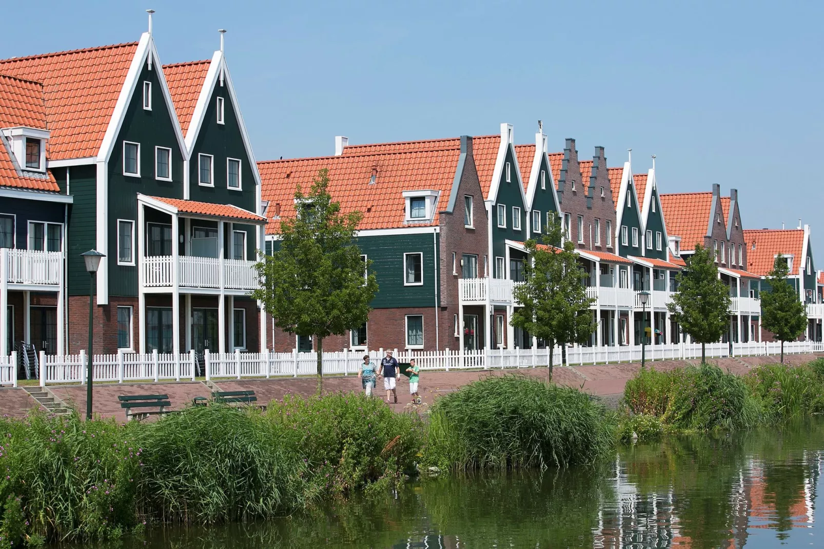 Marinapark Volendam 9-Buitenkant zomer