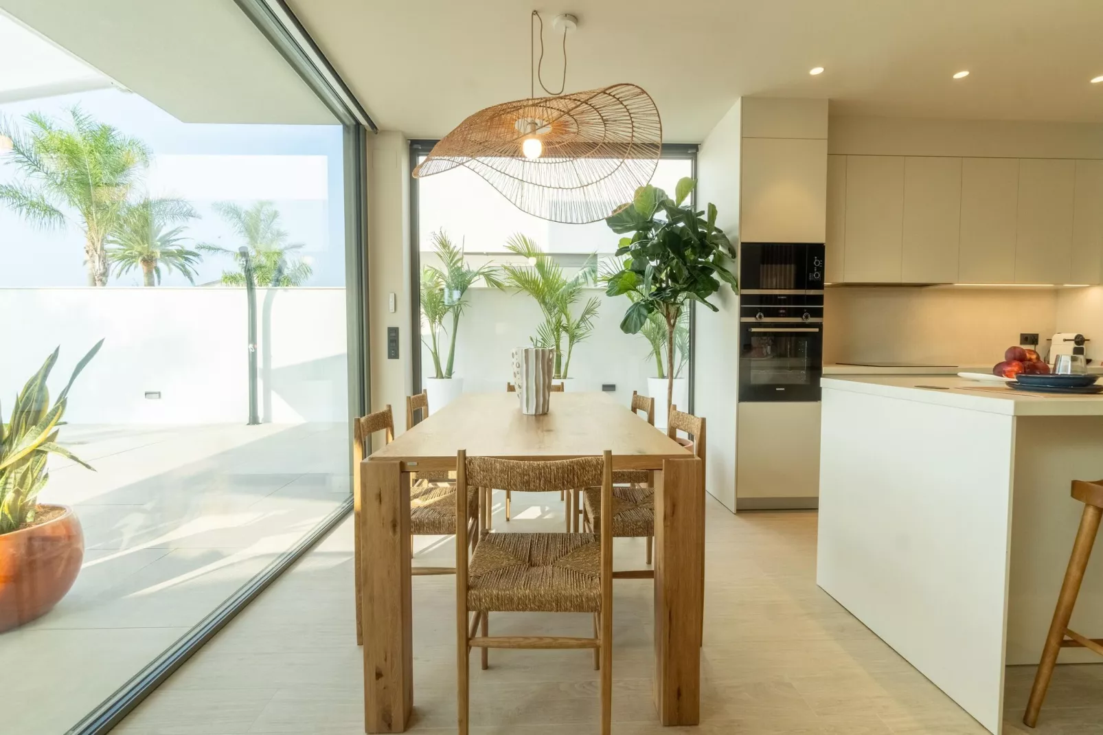 NATUSliving Cambrils-Eetkamer