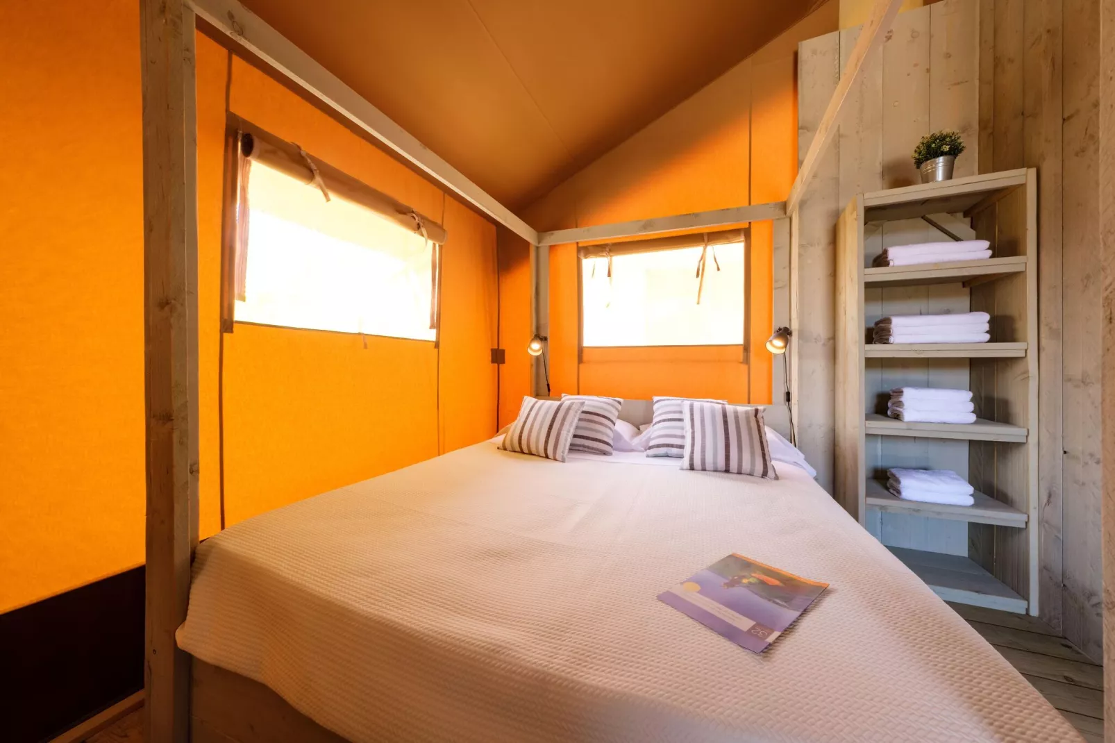 CAMPING ESTIVAL VENDRELL PLATJA TENT GRAND SAFARI GLAMPING