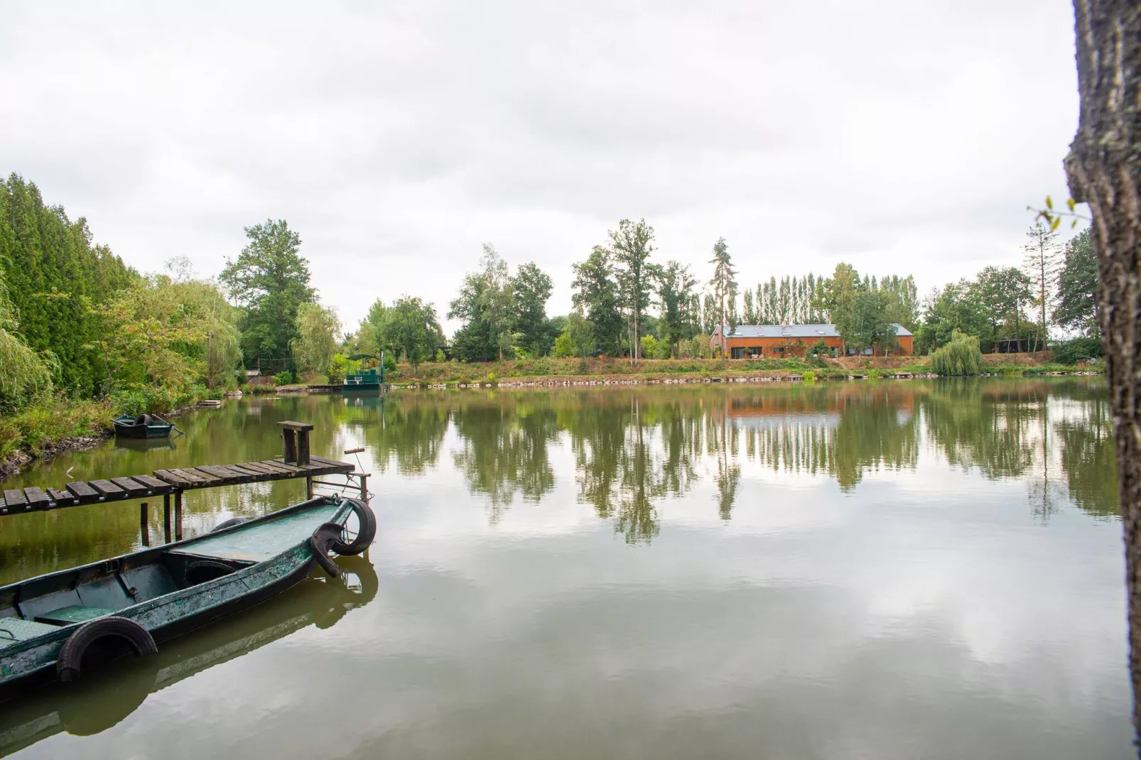 Le Bateau du Lac Privé