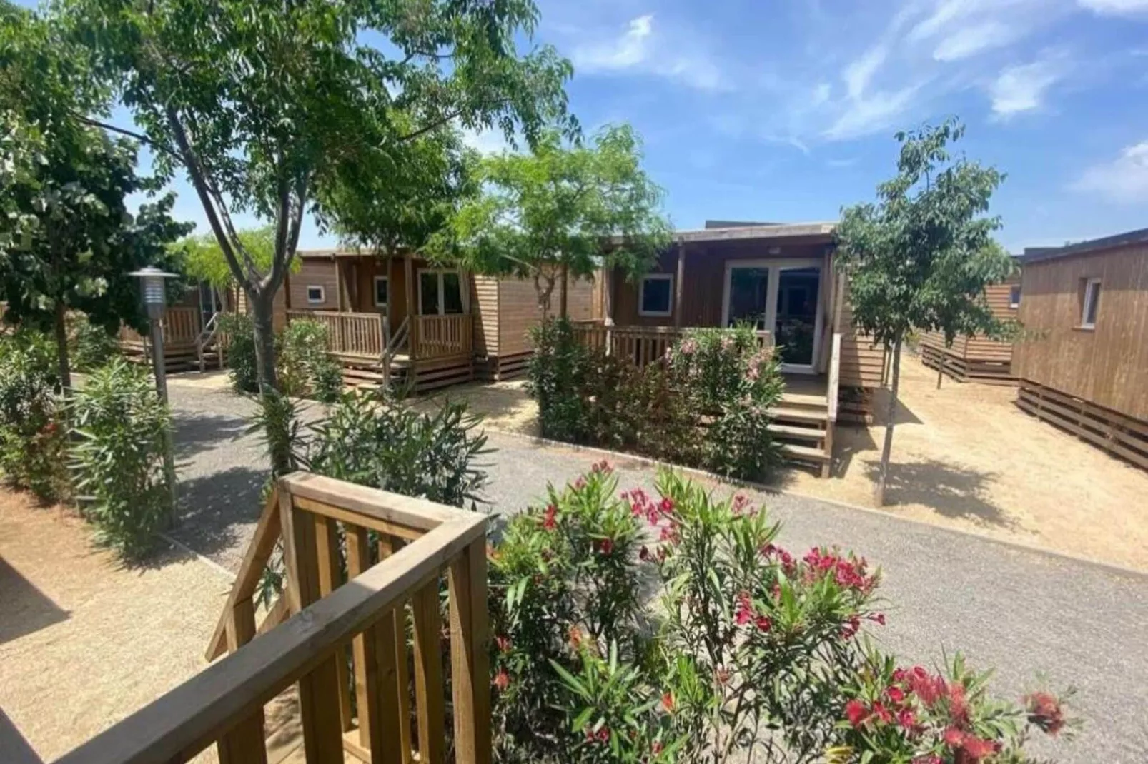 Els Pins- Mobile-Home Plus 3-Uitzicht zomer