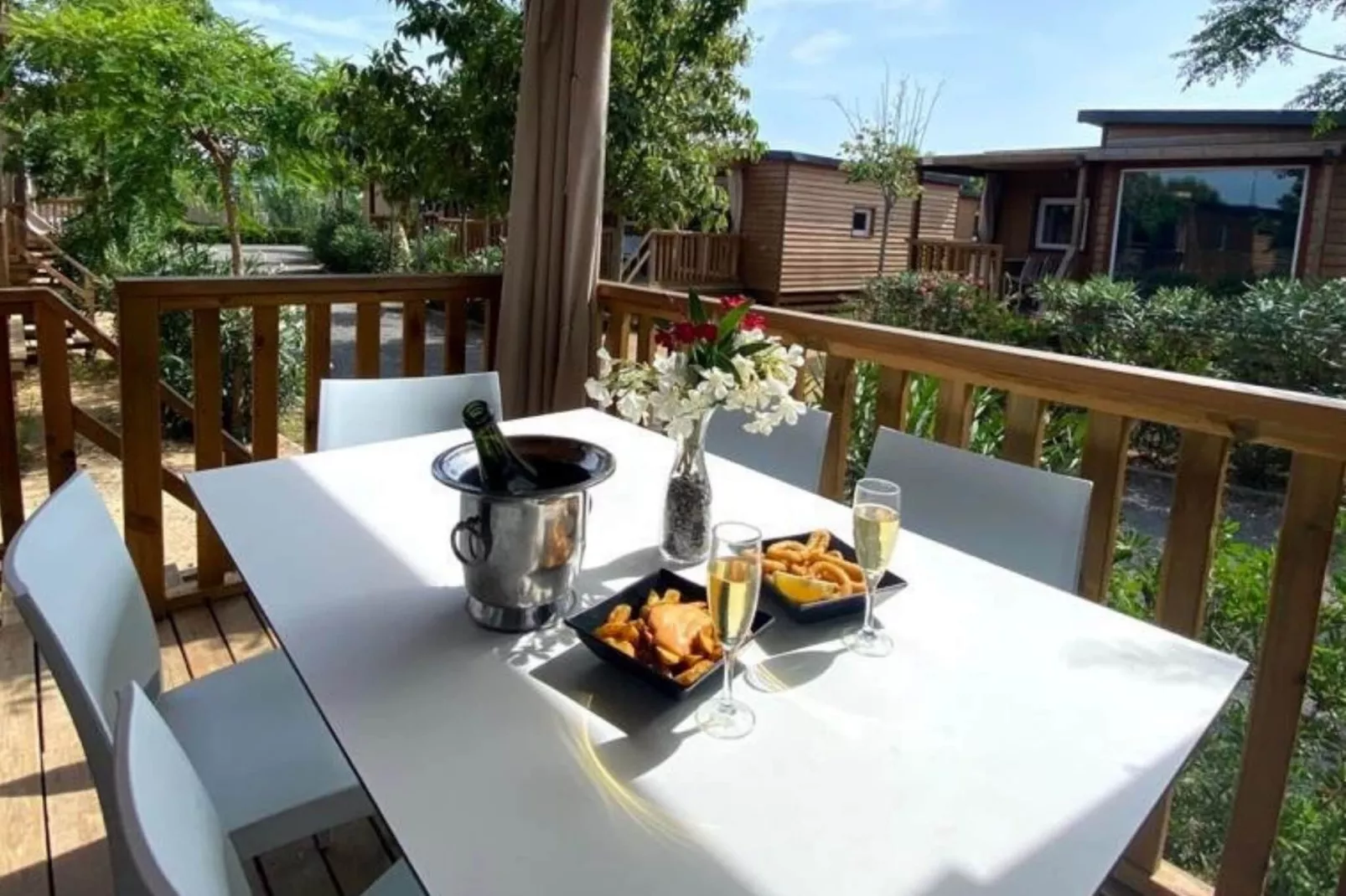 Els Pins- Mobile-Home Plus 2-Terrasbalkon