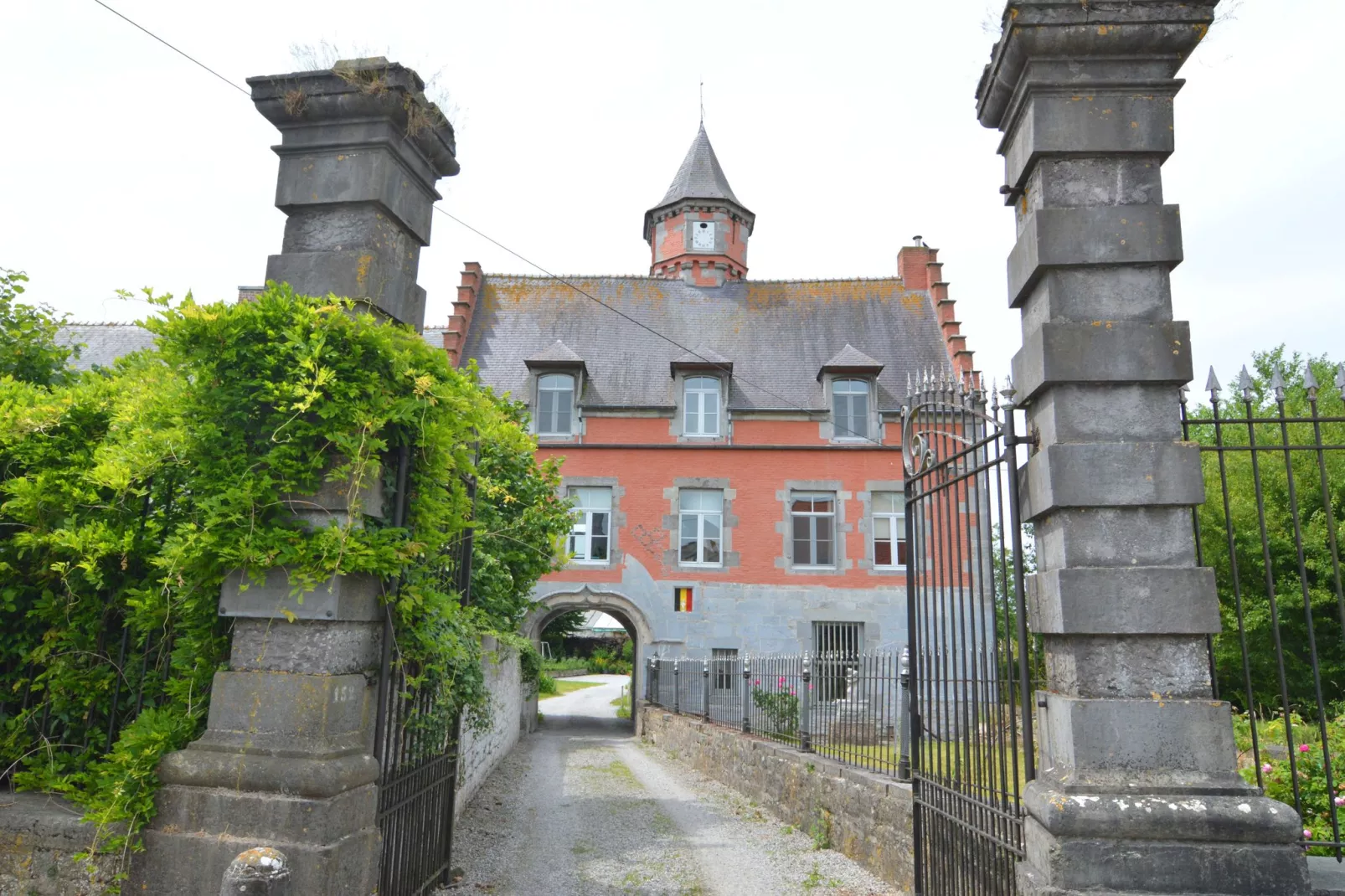 Un petit coin de chateau-Gebieden zomer 1km