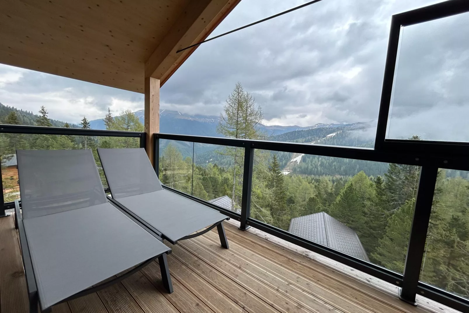 Naturchalets Turracher Höhe 3-Terrasbalkon