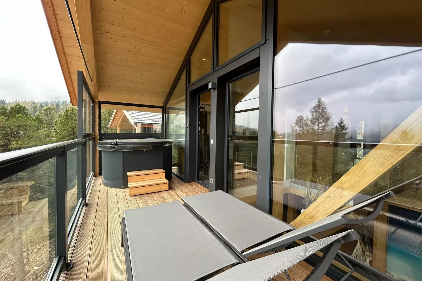 Naturchalets Turracher Höhe 3-Terrasbalkon