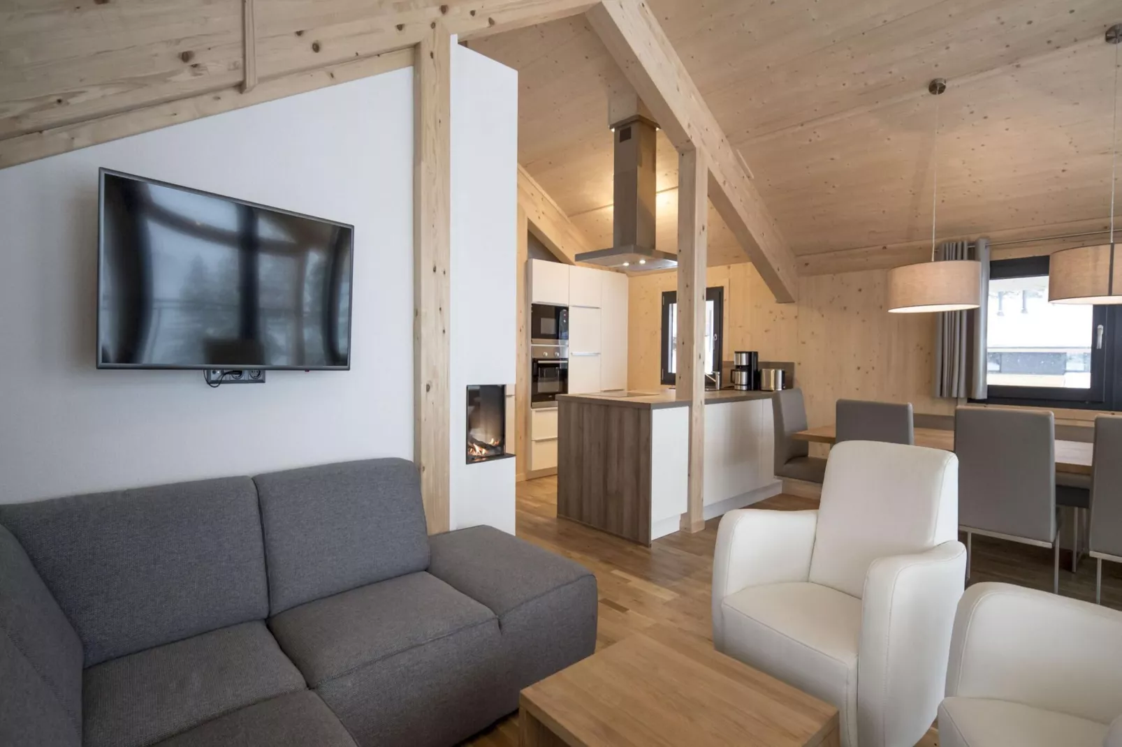 Alpenchalets Reiteralm 10-Woonkamer