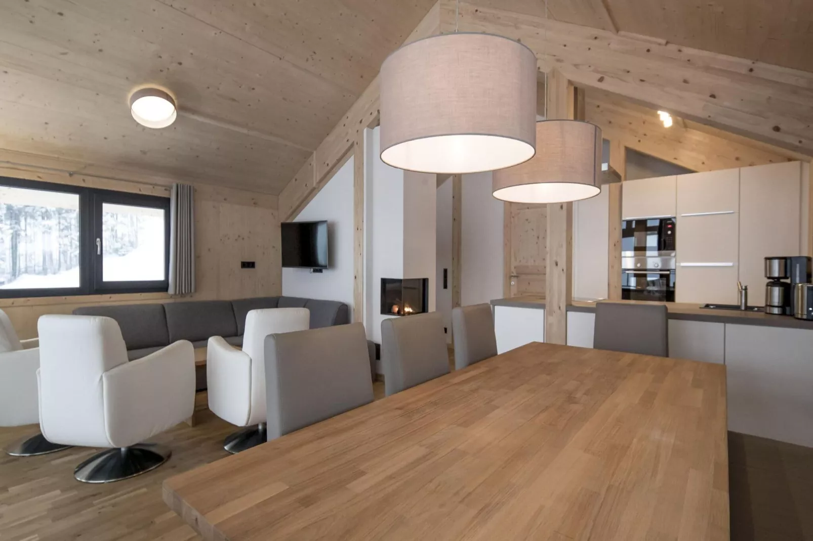 Alpenchalets Reiteralm 10-Eetkamer
