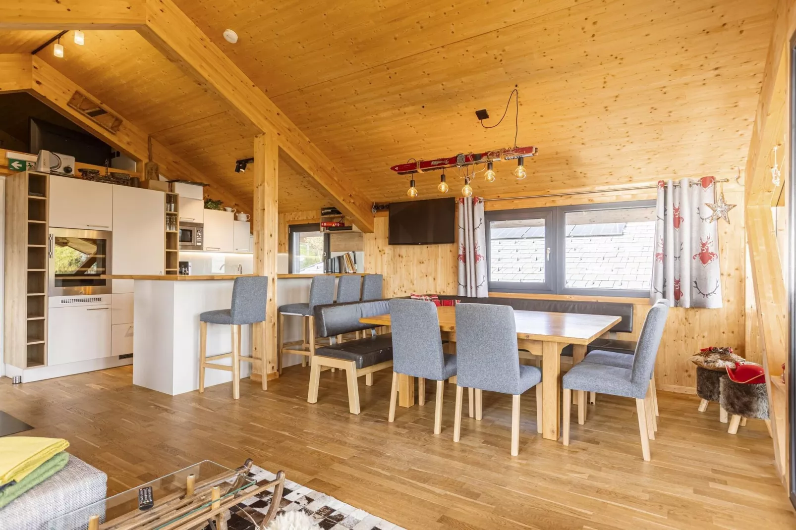 Alpenchalets Reiteralm 13-Eetkamer