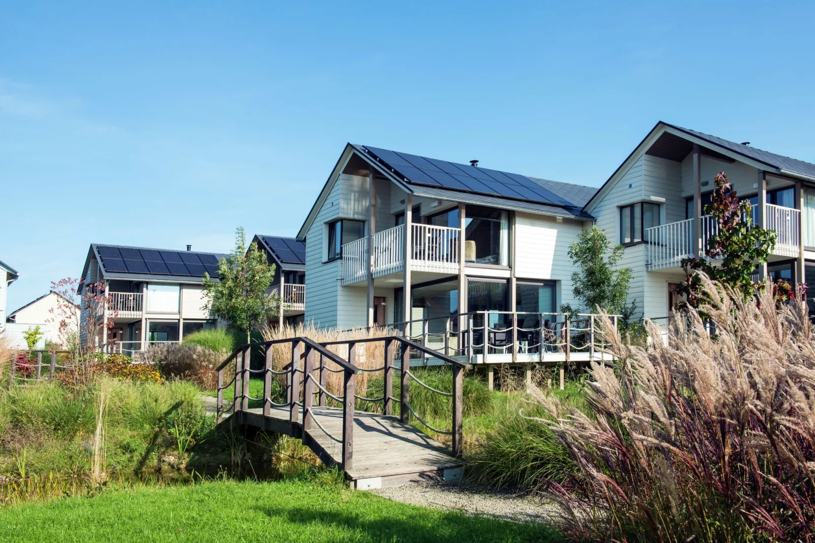 Domaine Golden Lakes Village 1-Buitenkant zomer