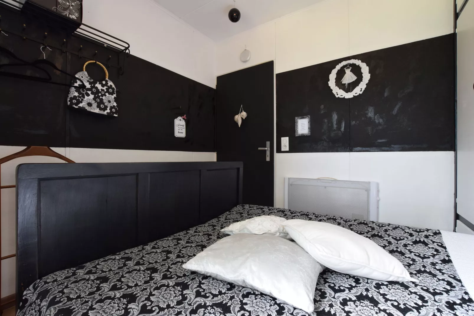 Al Fontain des Flons-Slaapkamer