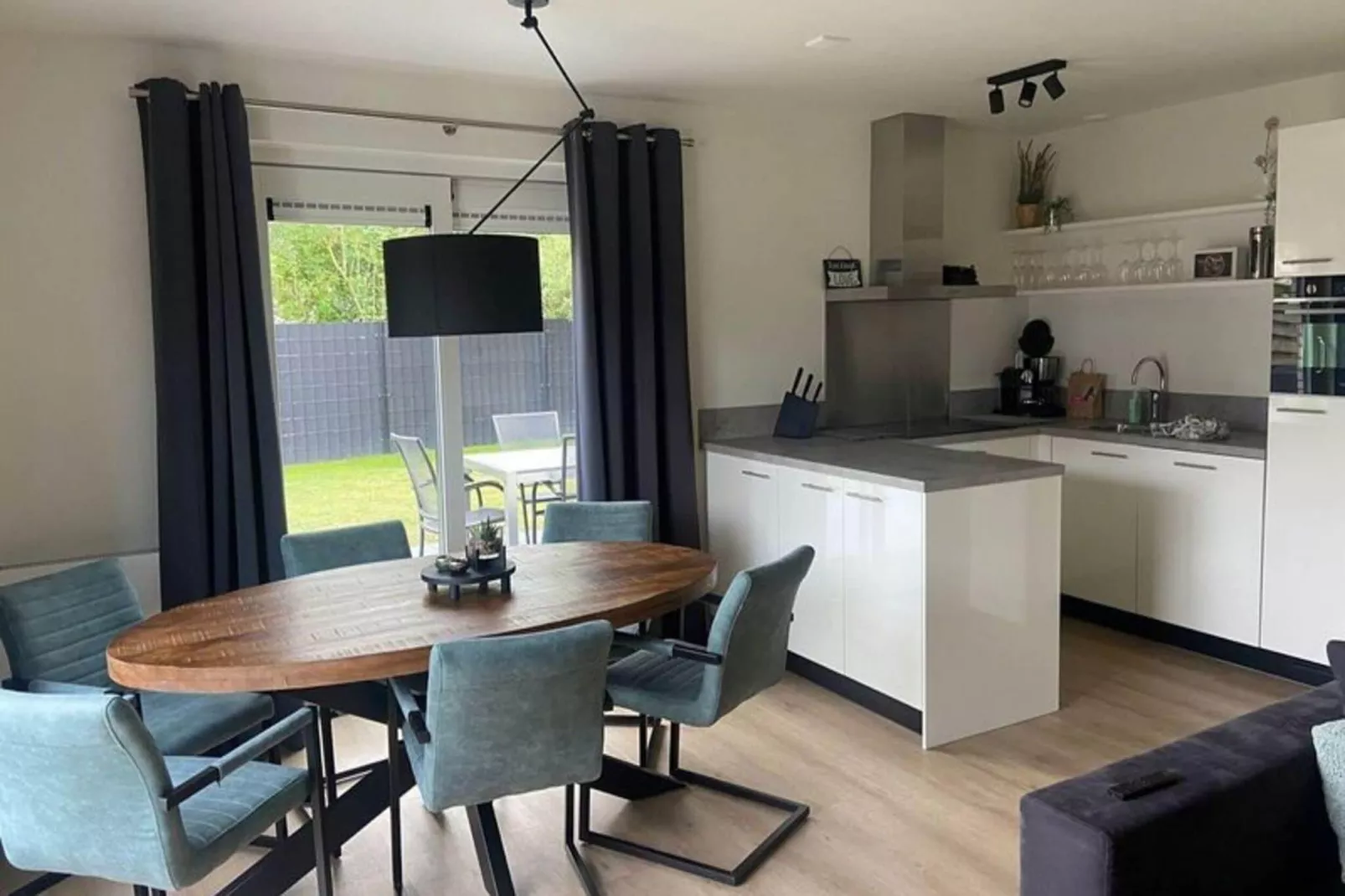 Schoneveld 114 Zeemeeuw Breskens-Keuken
