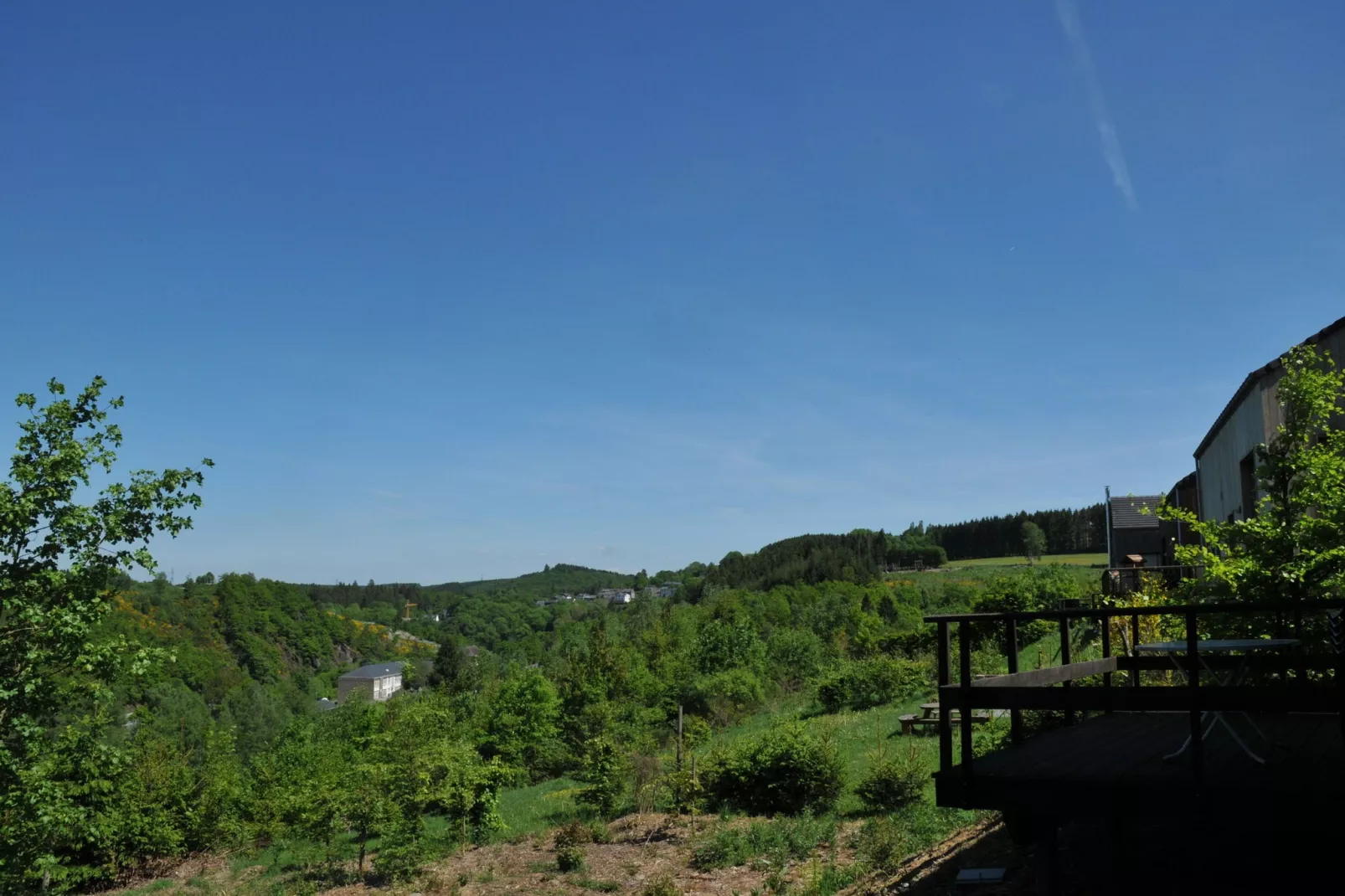 Les Jardins de l'Ourthe 16-Uitzicht zomer