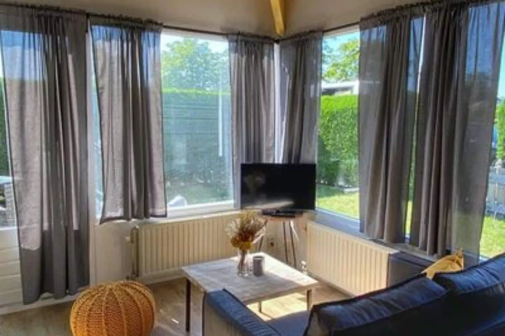 Schoneveld 147 Duinroos Breskens-Woonkamer