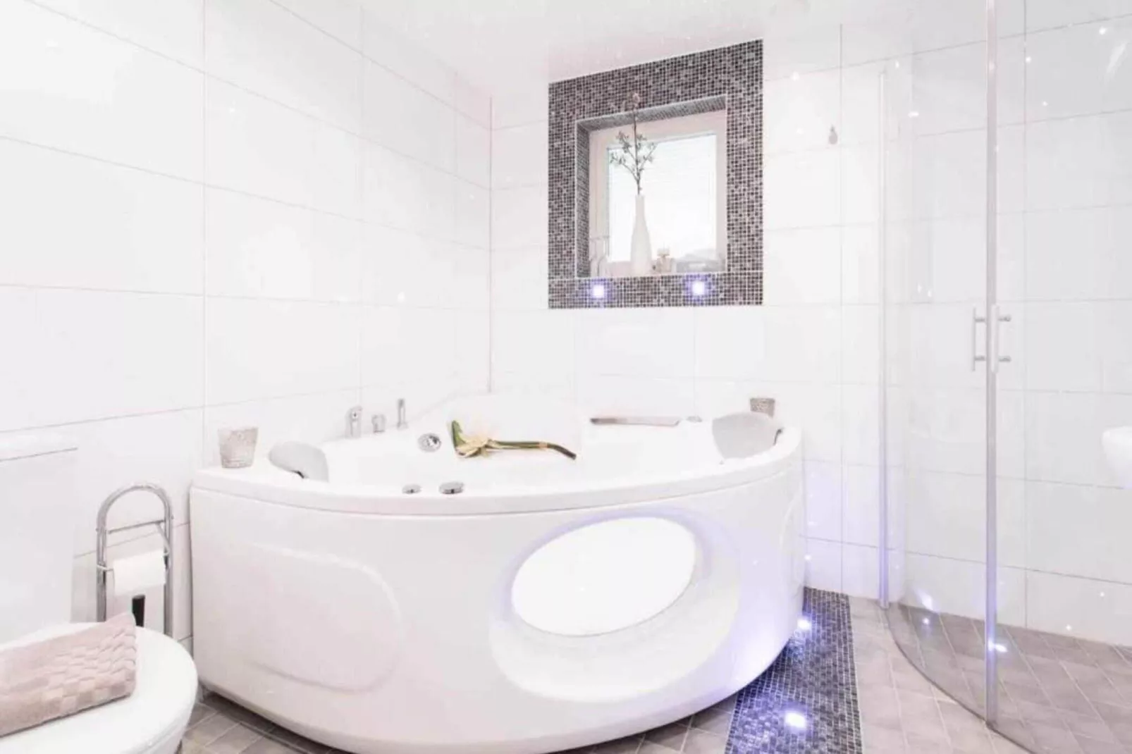 Mooie 4-sterrenhotelkamer met gratis ontbijt-Binnen