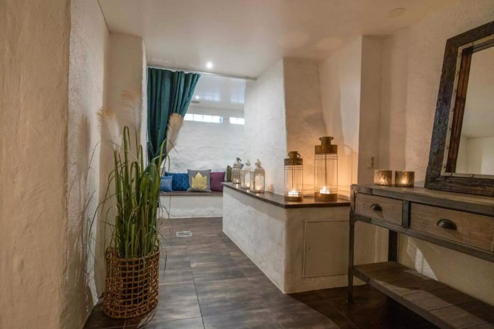Mooie 4-sterrenhotelkamer met gratis ontbijt-Binnen