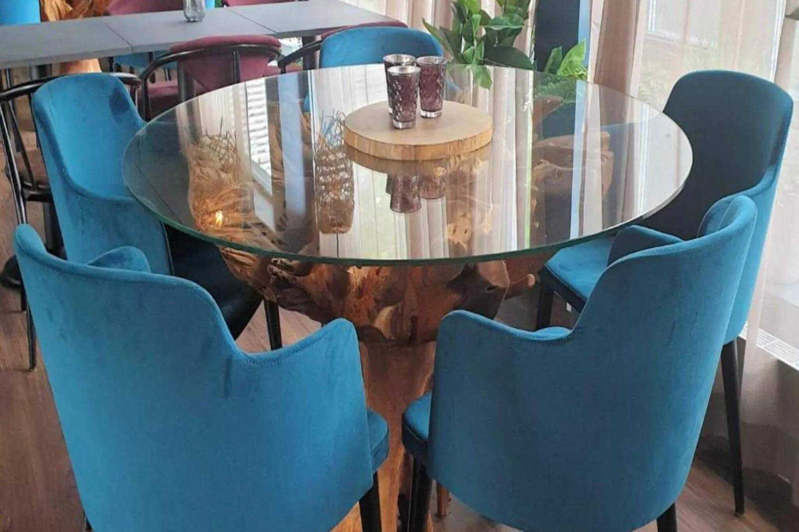 Mooie 4-sterrenhotelkamer met gratis ontbijt-Binnen