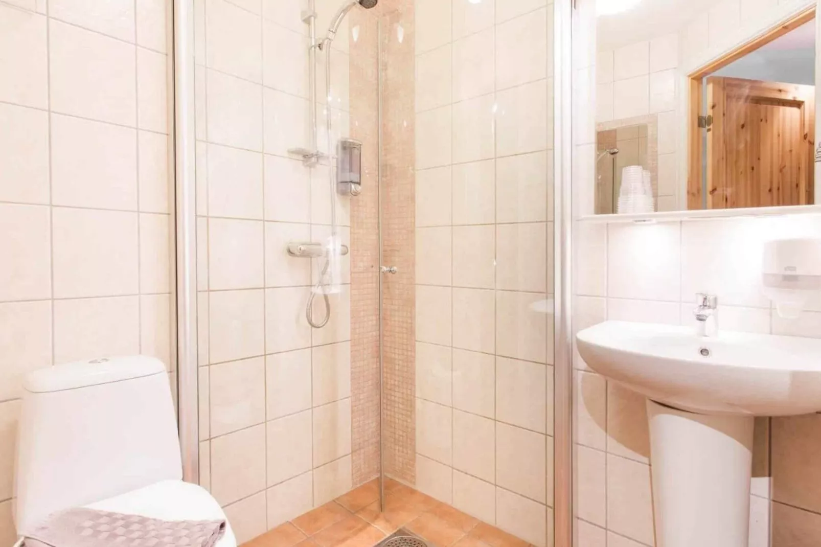 Gezellige kamer met gratis ontbijt-Binnen