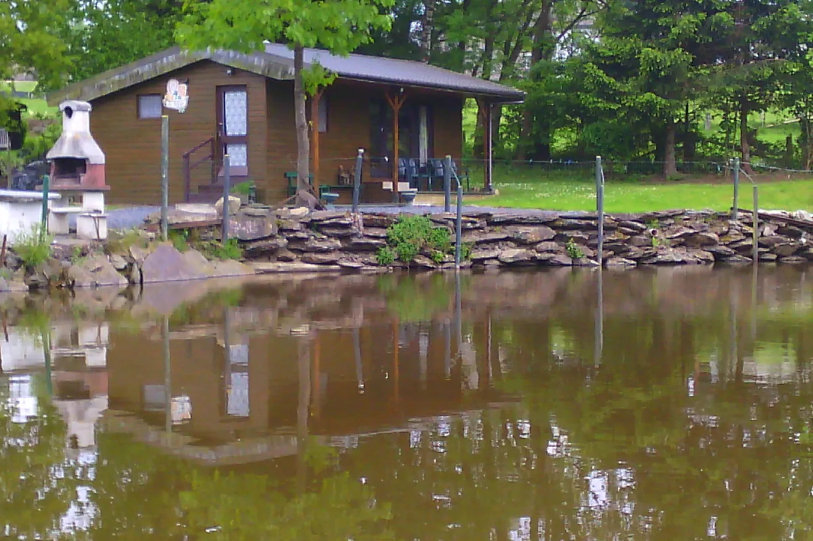 Le Refuge-Buitenkant zomer