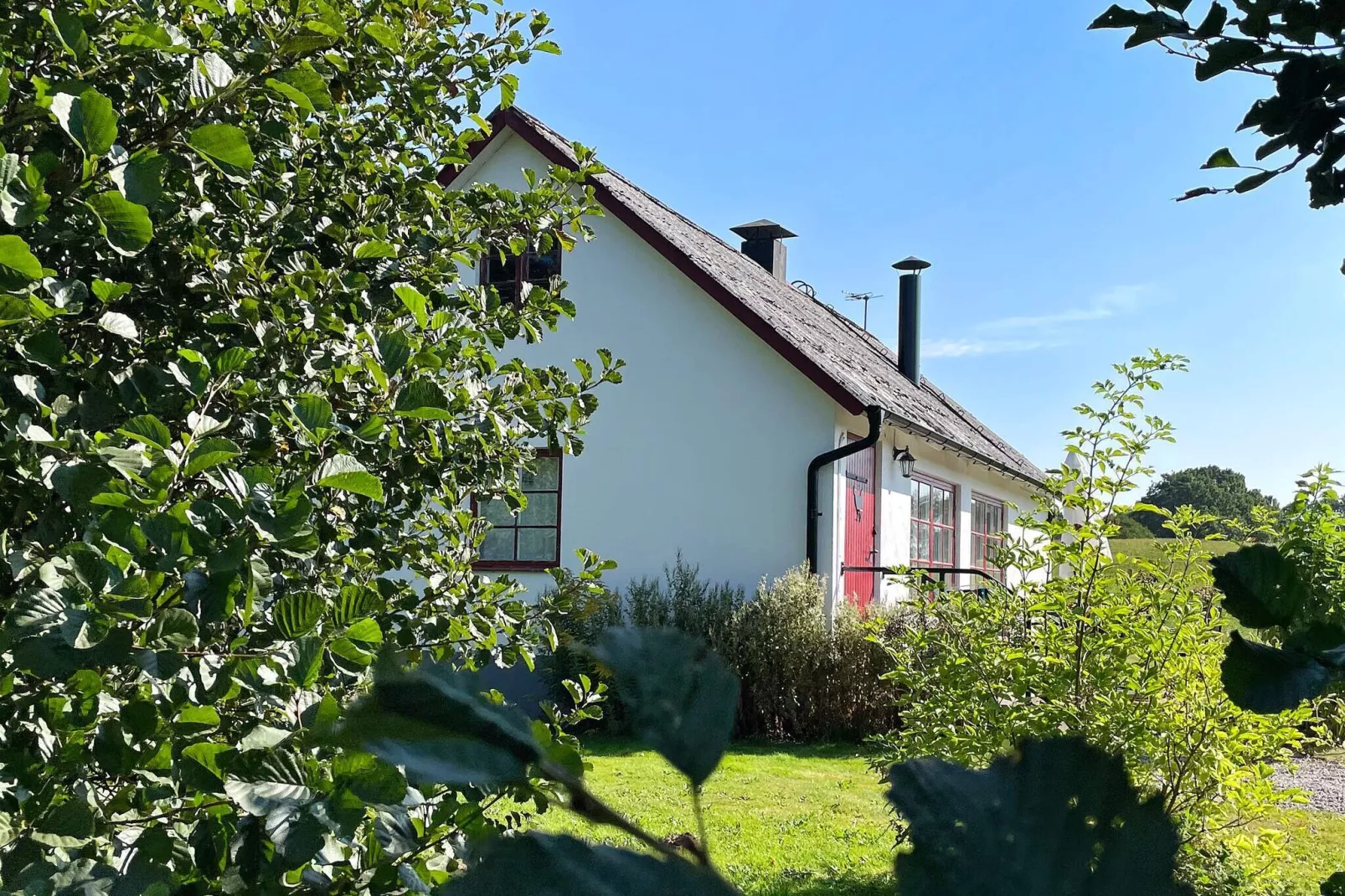Licht vakantiehuis in Vollsjö-By Traum-Buitenlucht
