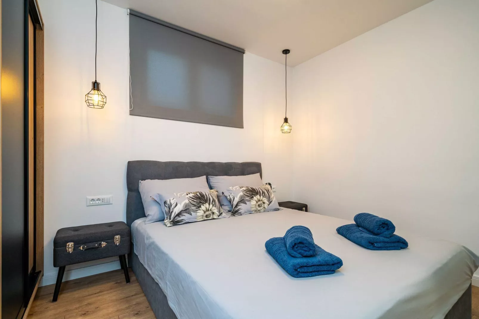 Apartments Villa Arcadia- Two Bedroom Apartment with Shared Swimming Pool A4