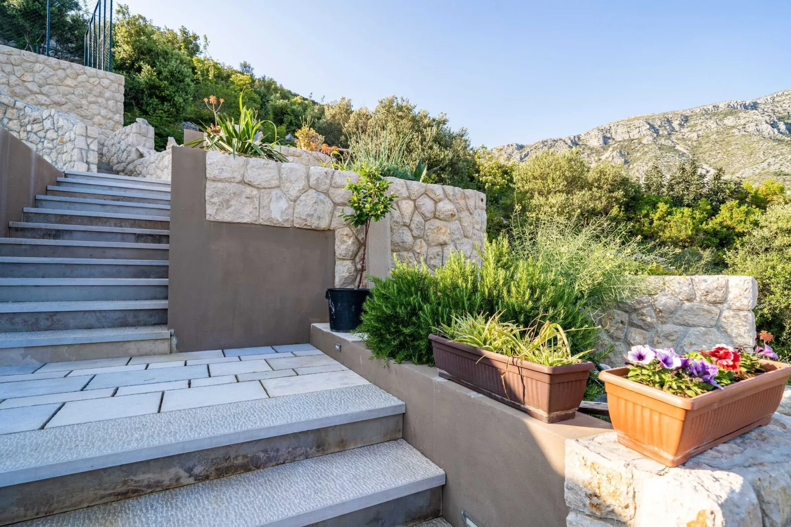 Apartments Villa Arcadia- Two Bedroom Apartment with Shared Swimming Pool A4