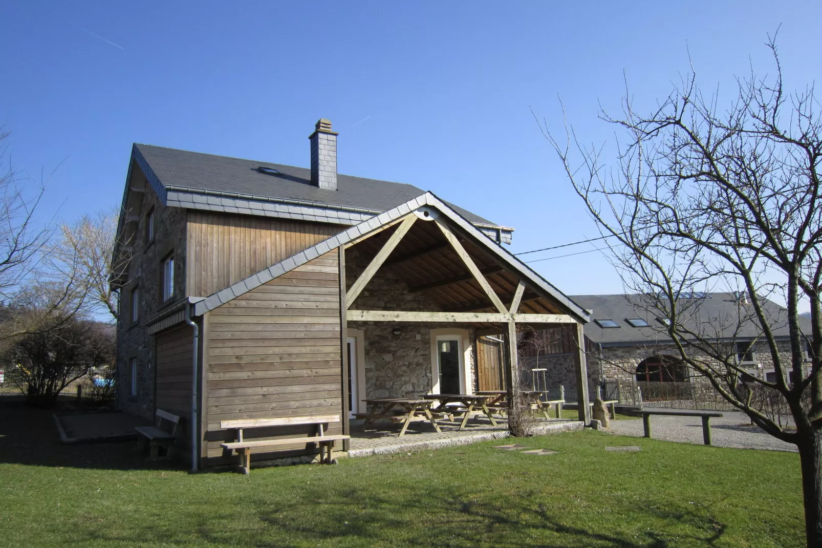 A la lisière de la forêt-Buitenkant zomer