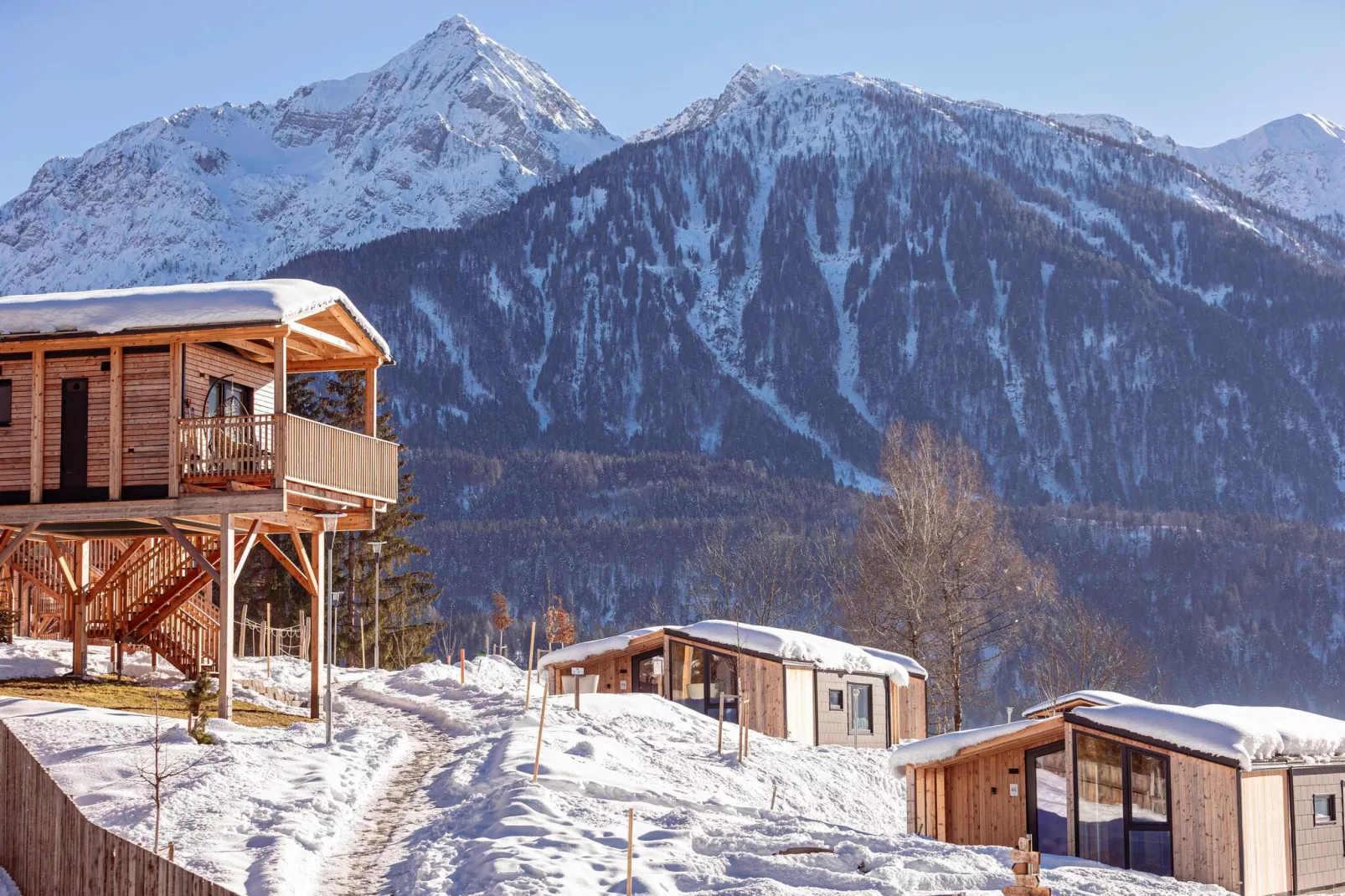 Chalets & Glamping Nassfeld 6-Exterieur winter