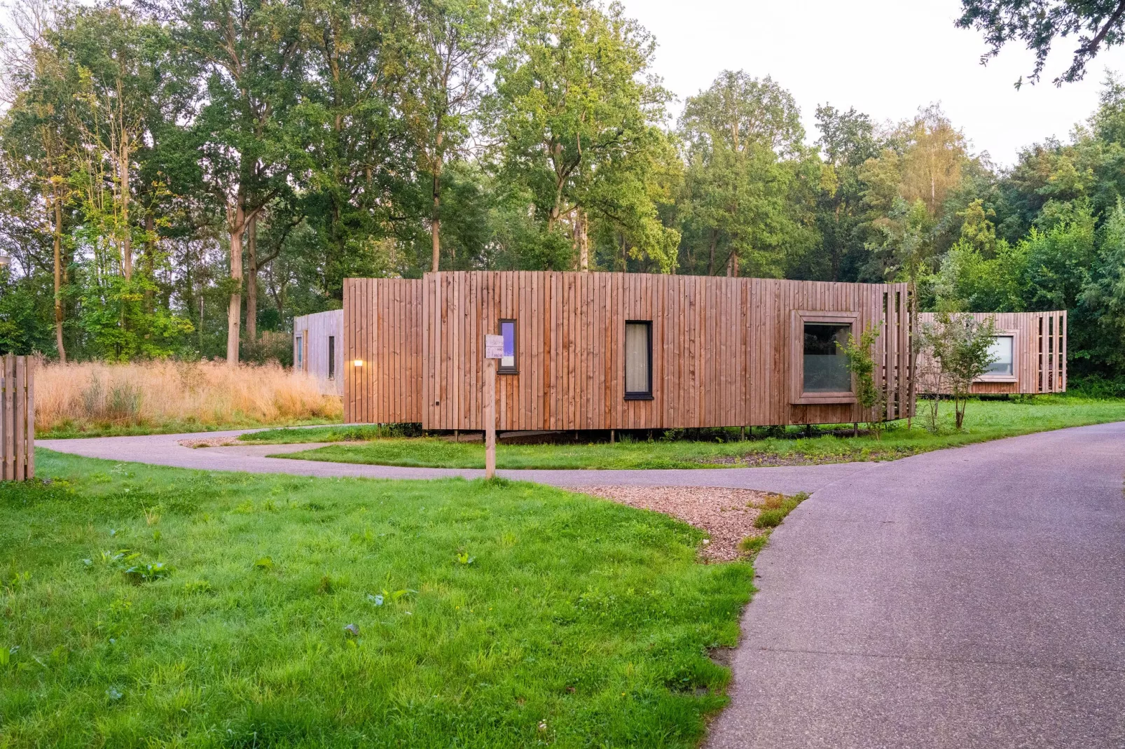 The Lodge by YourNature-Buitenkant zomer