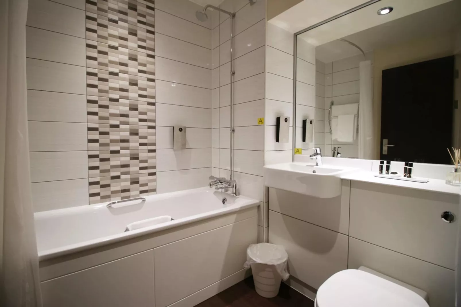 Belvilla Newport City Centre Lifestyle-Badkamer