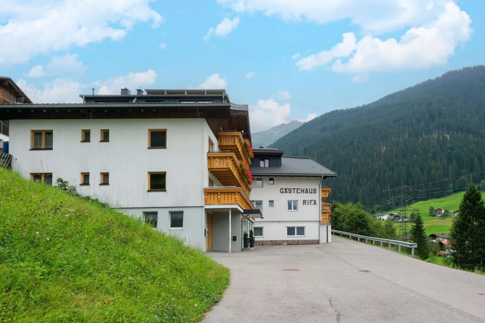 Apartment 4-6/1-Buitenkant zomer