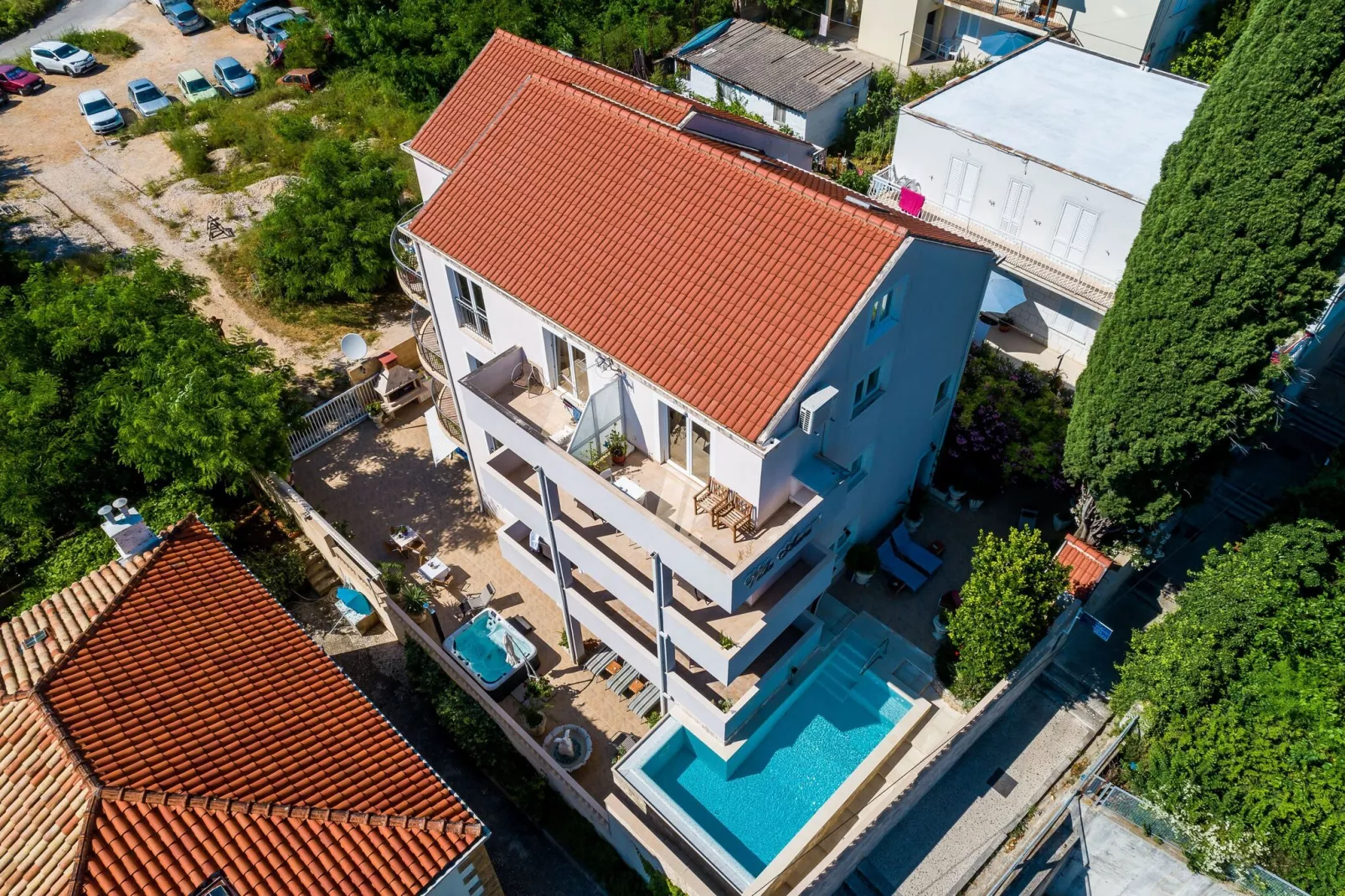 Apartments Villa Aura - Comfort Studio Apartment 8 with shared swimming pool-Uitzicht