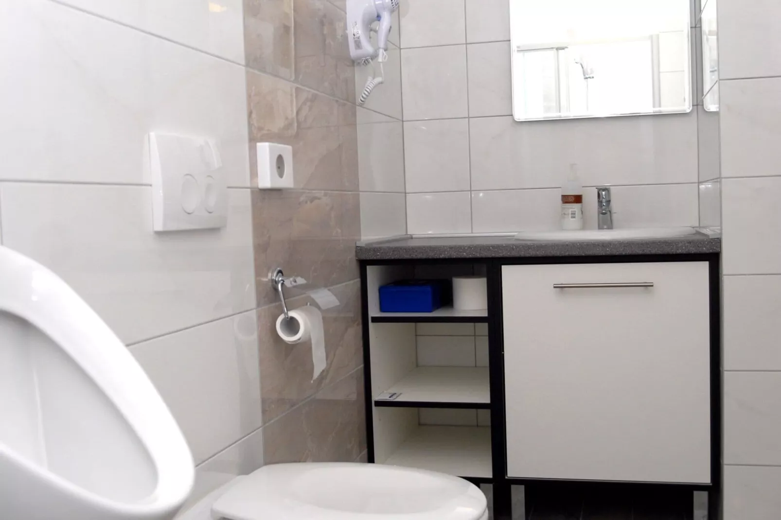 Villa Samba - Studio with Terrace and Sea View - gasi se-Badkamer