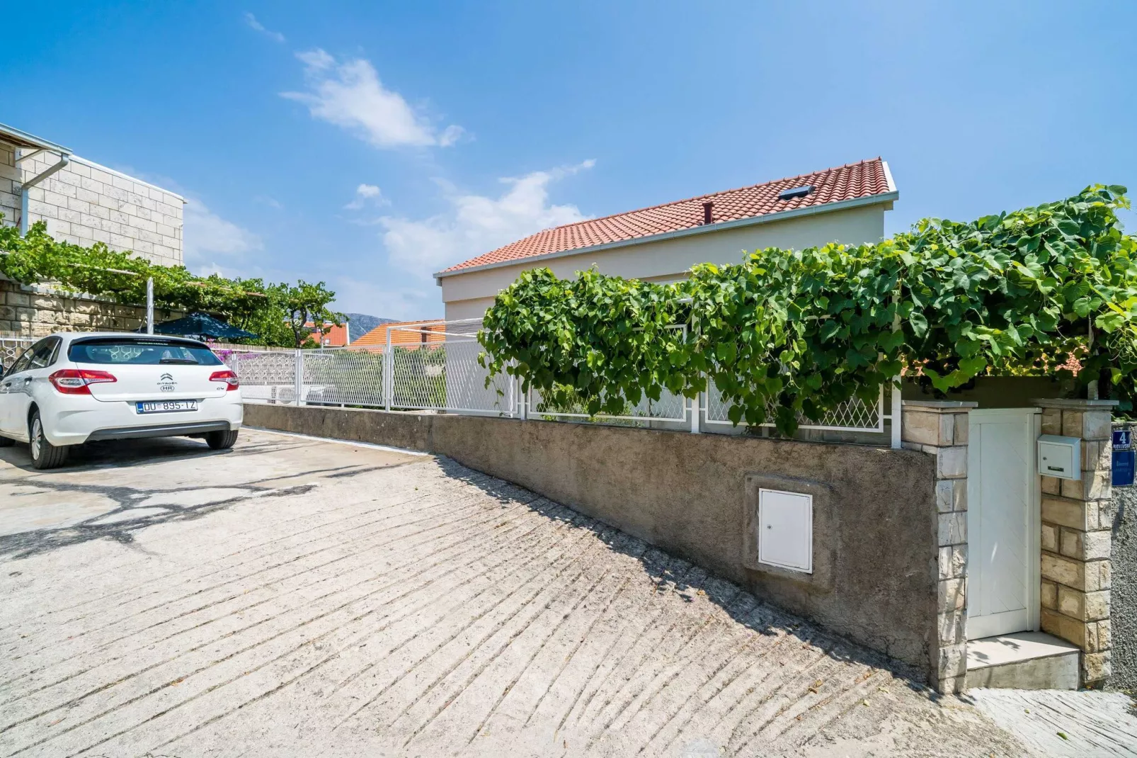 Guest House Vulic - Studio Apartment with Terrace-Buitenlucht