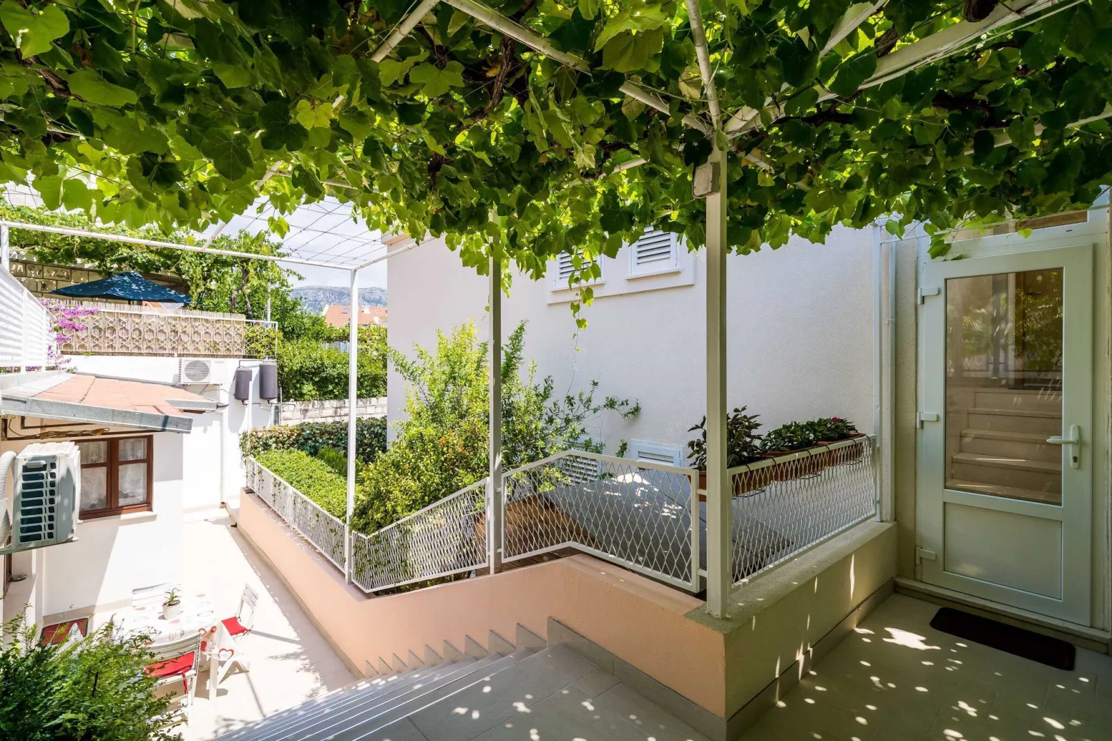 Guest House Vulic - Studio Apartment with Terrace-Buitenlucht