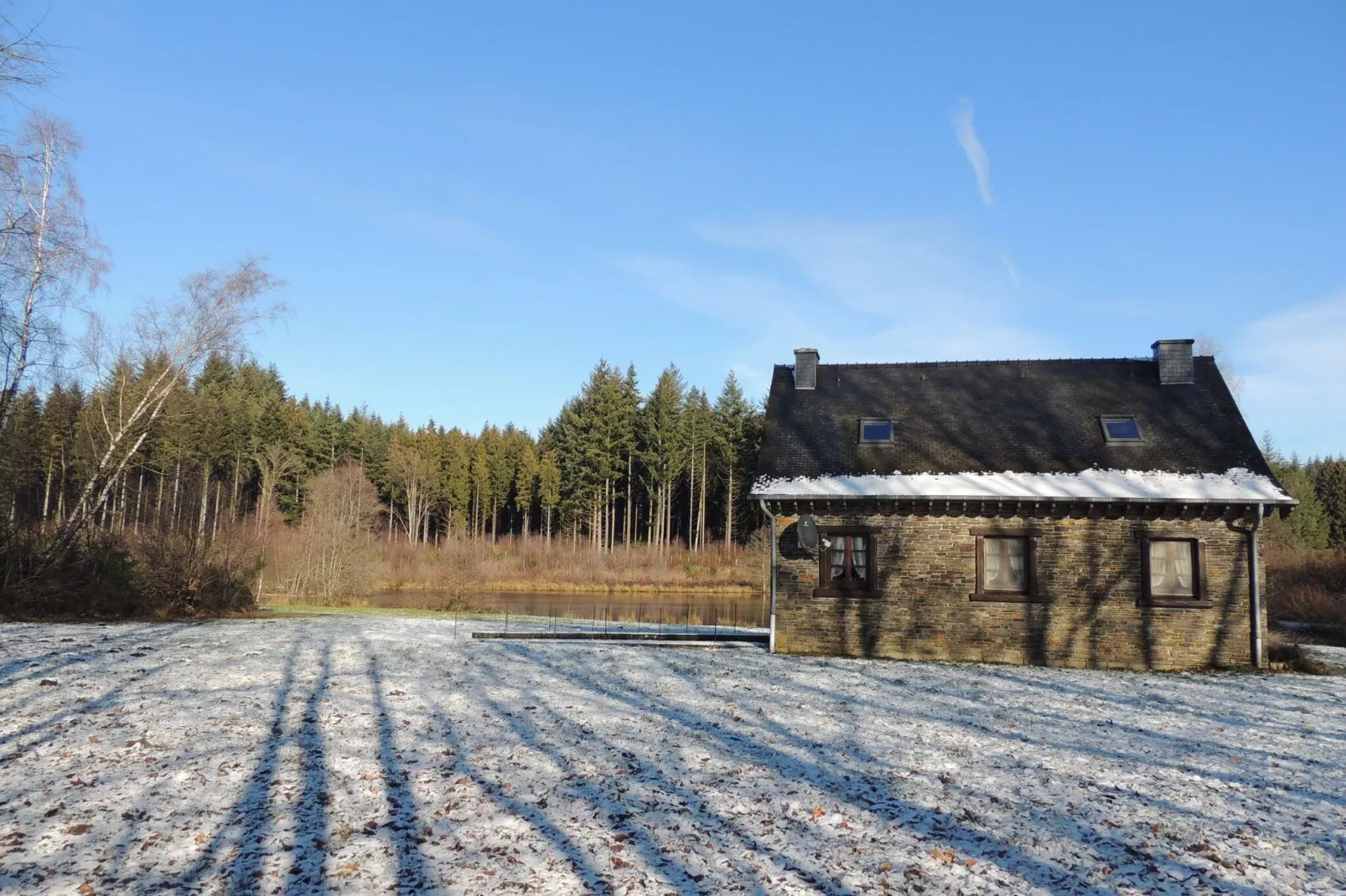 Domaine du Pichoux-Tuin winter