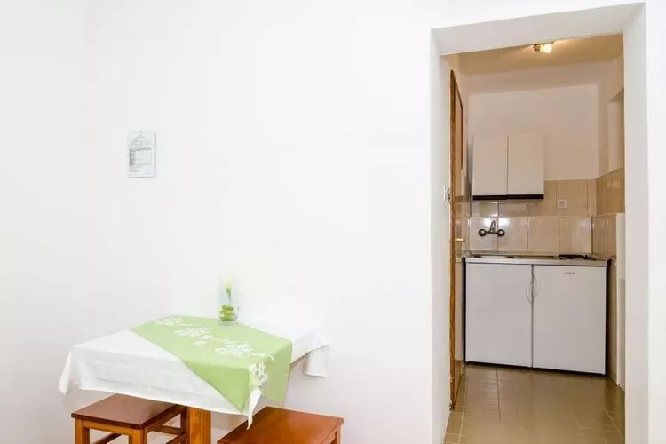 Villa Barbara - Studio with Terrace and Sea View  (br.3)-Eetkamer