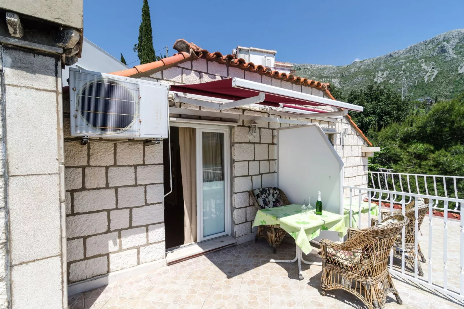 Guest House Daniela - Superior Double Room with Sea View - SOBA 6-Terrasbalkon