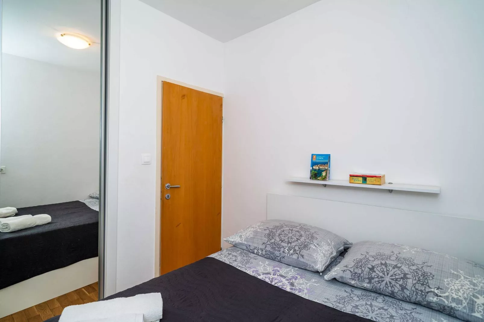 Apartment Joky - One-Bedroom Apartment-Slaapkamer