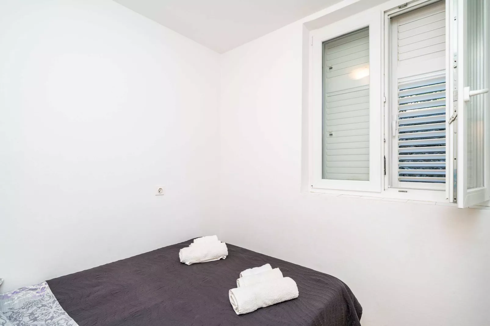 Apartment Joky - One-Bedroom Apartment-Slaapkamer