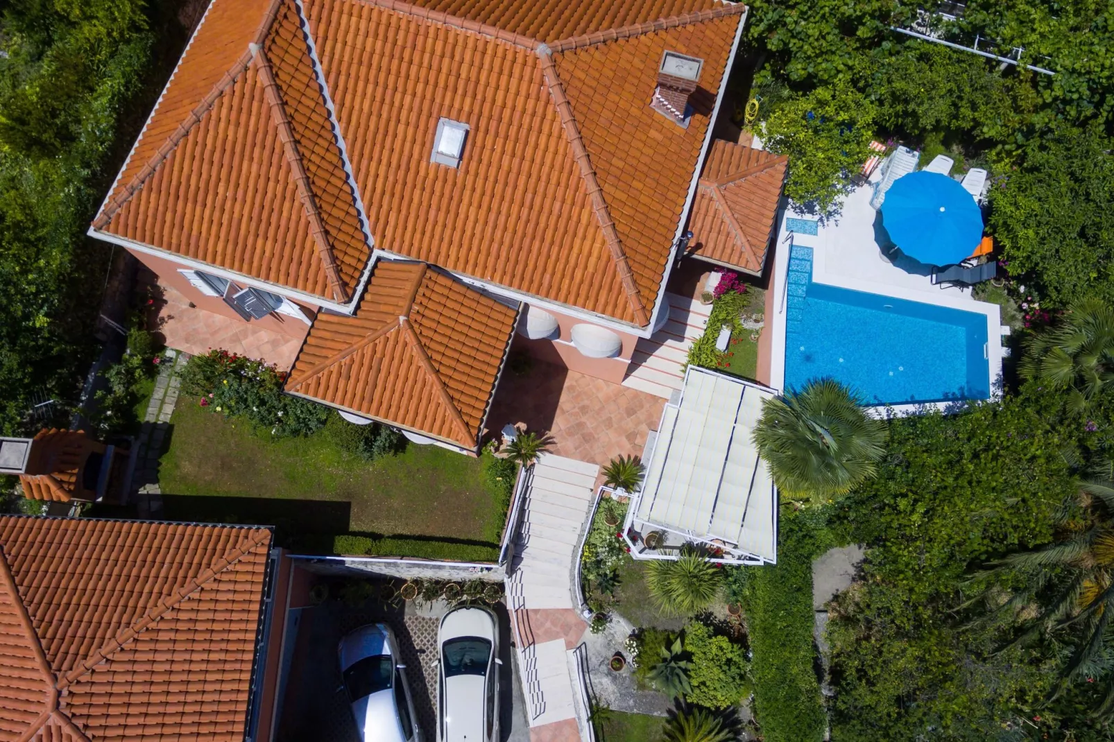 Villa Gemma - Four Bedroom Villa with Terrace and Swimming Pool-Buitenlucht