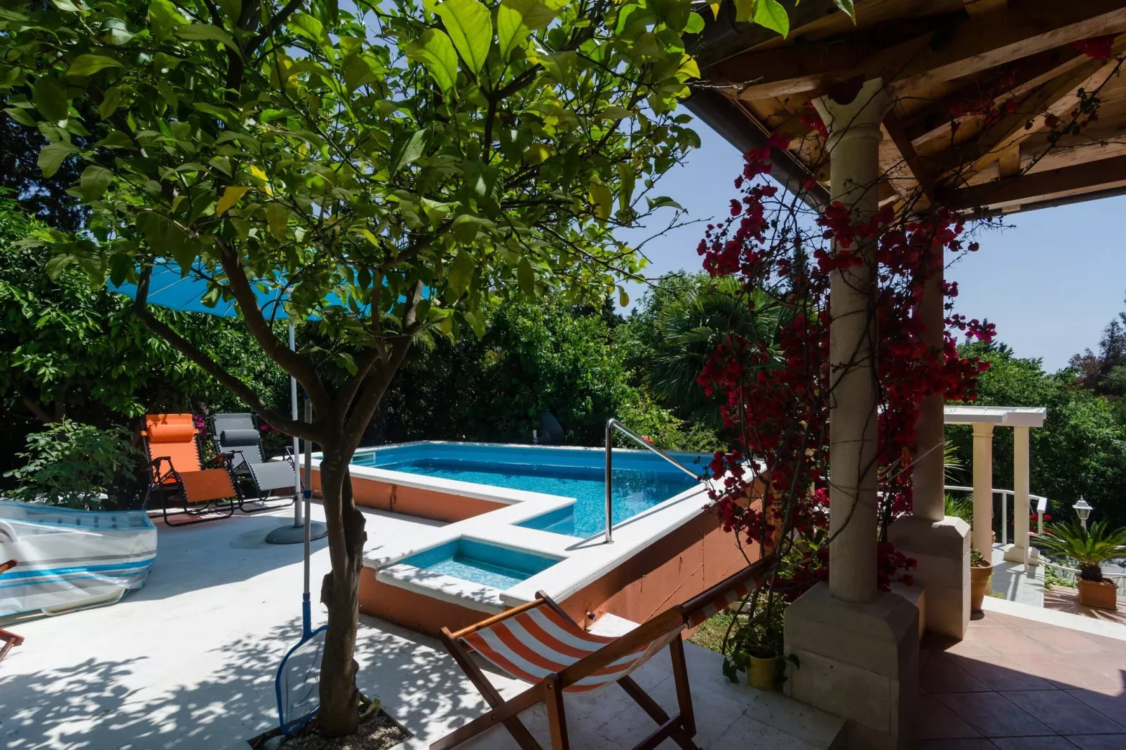 Villa Gemma - Four Bedroom Villa with Terrace and Swimming Pool-Zwembad