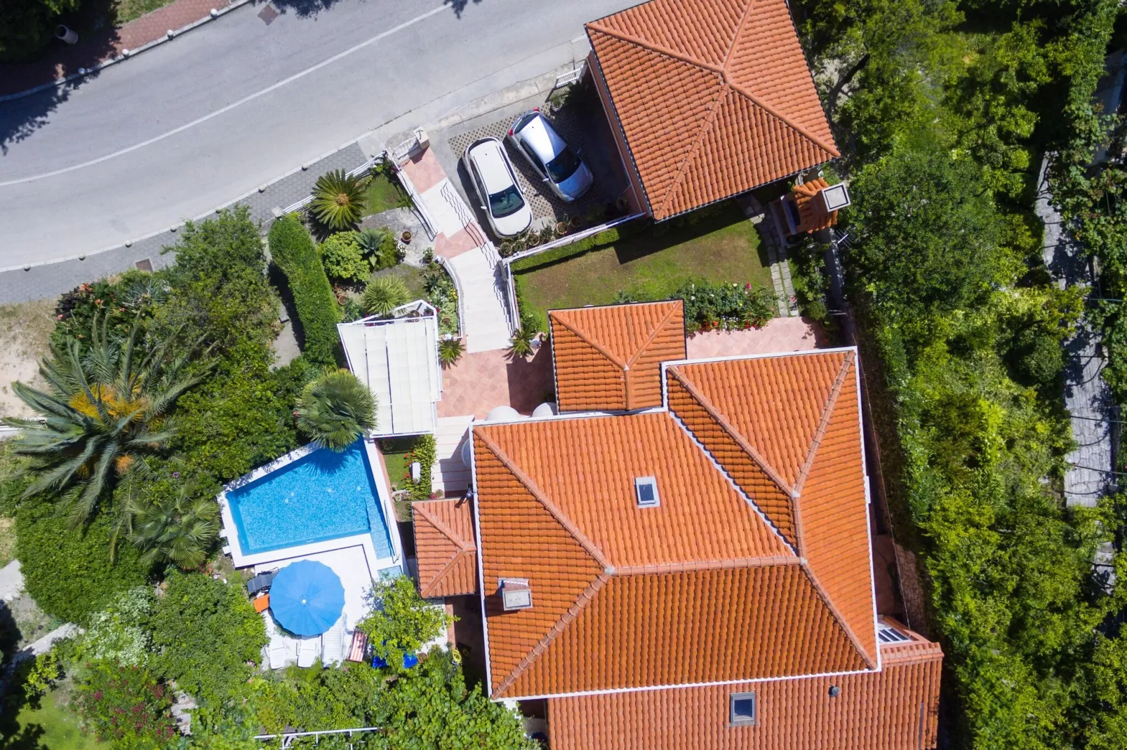 Villa Gemma - Four Bedroom Villa with Terrace and Swimming Pool-Buitenlucht