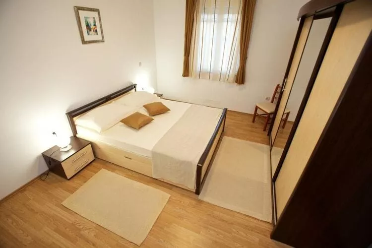 Apartments Villa Grlica - One Bedroom Apartment With Balcony and Garden View (A2)