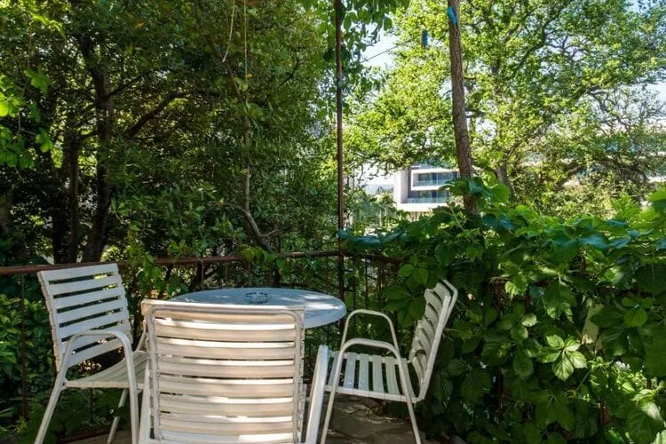 Apartments & Rooms Jokovic-Standard Studio Apartment with Terrace and Partial Sea View (SOBA 2)-Buitenlucht