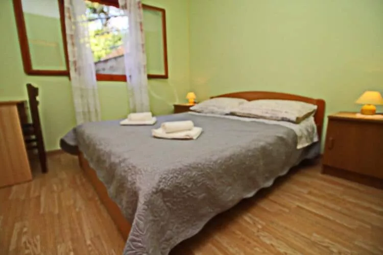 Apartments Bačić - Three Bedroom Apartment with Terrace and Sea View (A6+2)