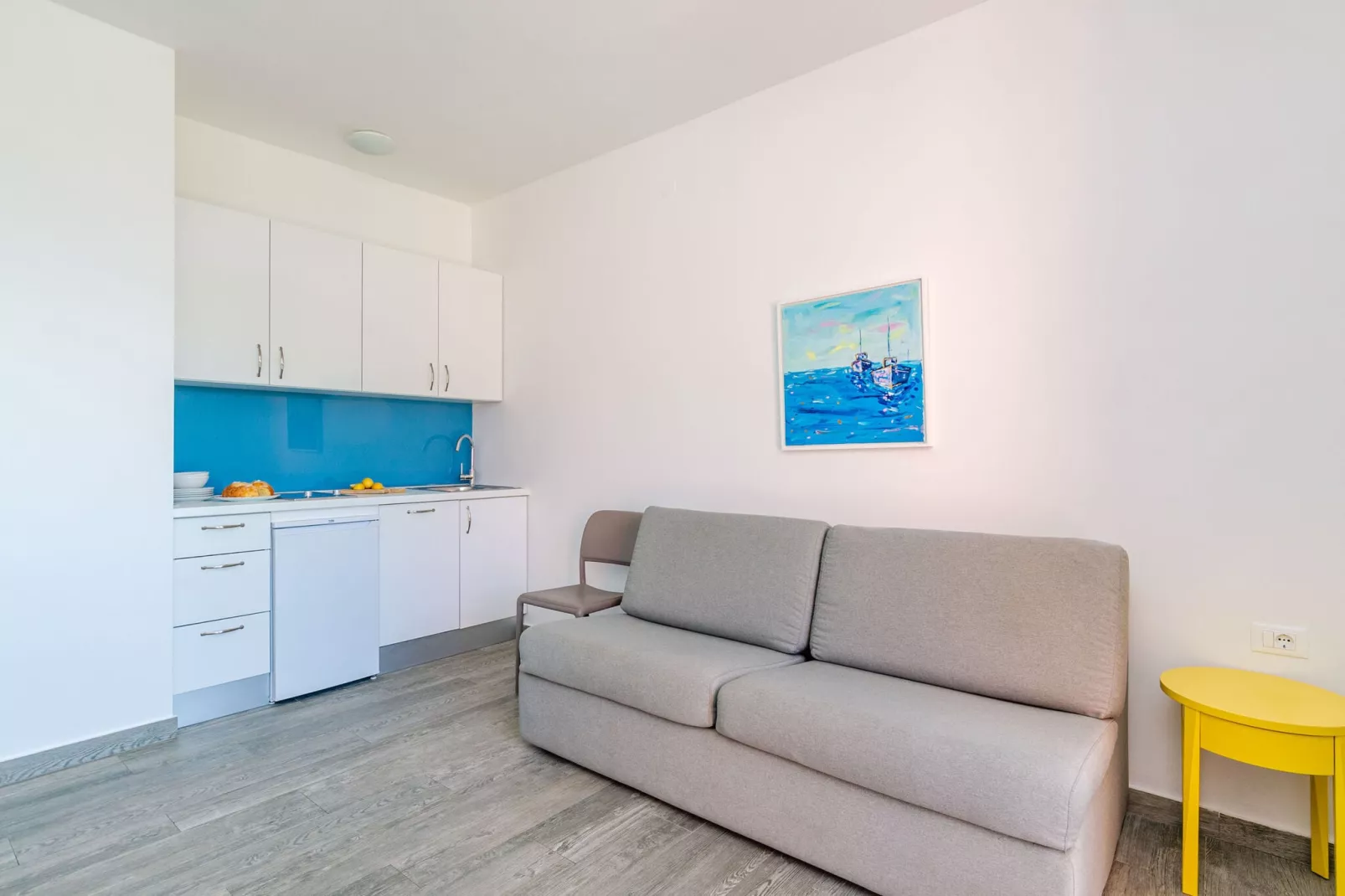 Apartments Villa Lukas - ''No.5'' One-Bedroom Apartment with Balcony and Sea View-Woonkamer