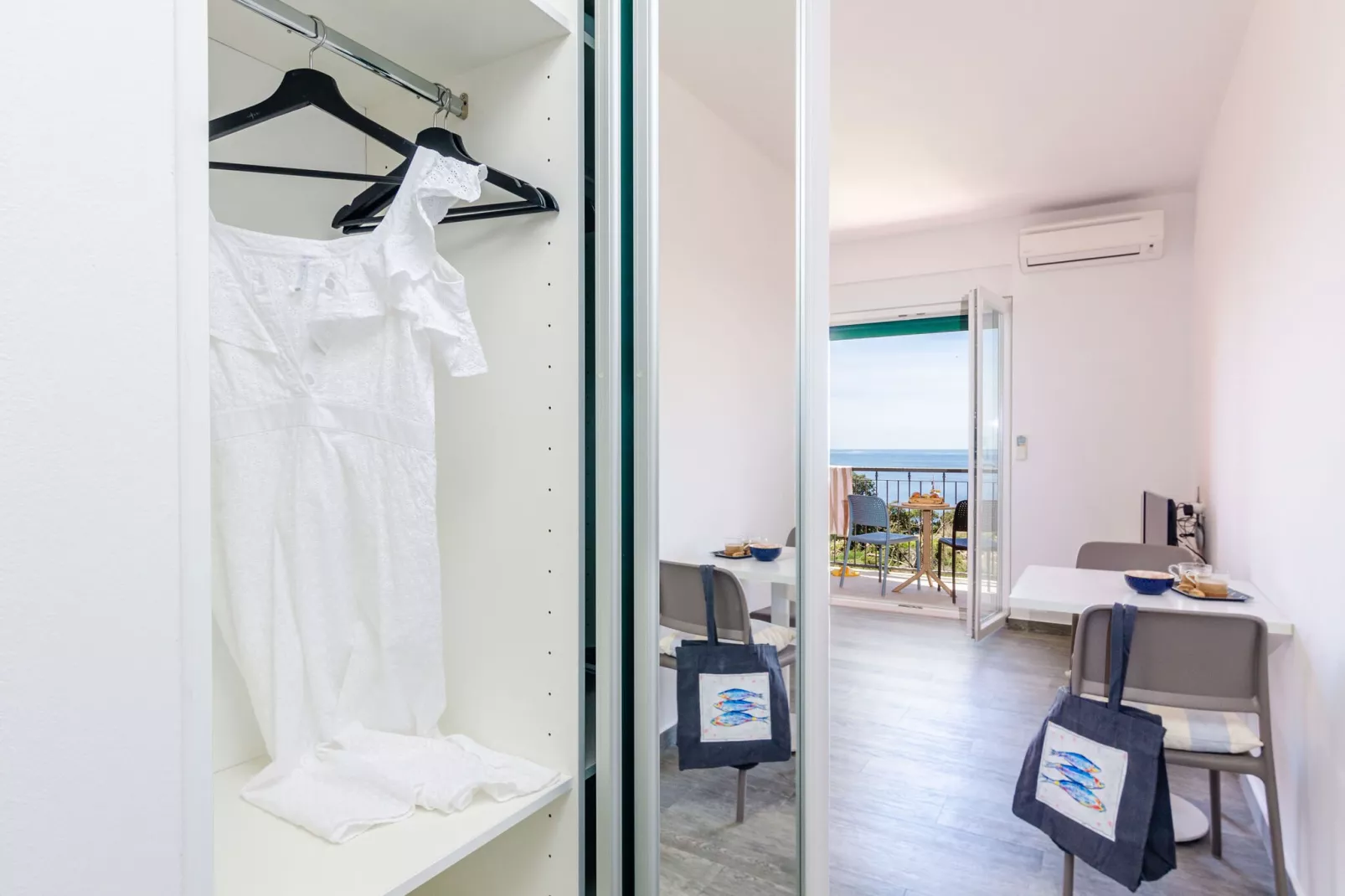 Apartments Villa Lukas - ''No.5'' One-Bedroom Apartment with Balcony and Sea View-Slaapkamer