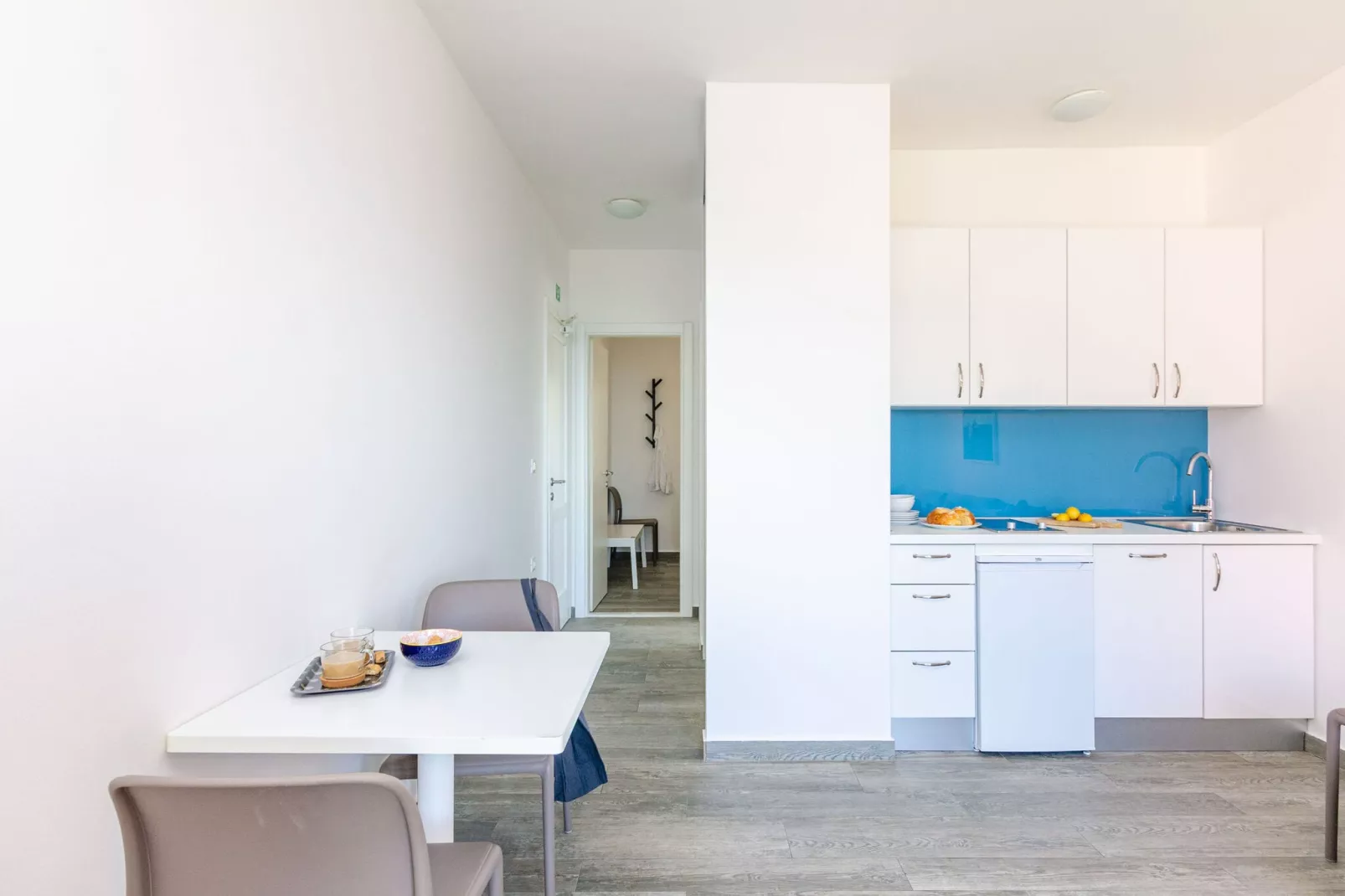 Apartments Villa Lukas - ''No.8'' One-Bedroom Apartment with Balcony and Sea View-Keuken