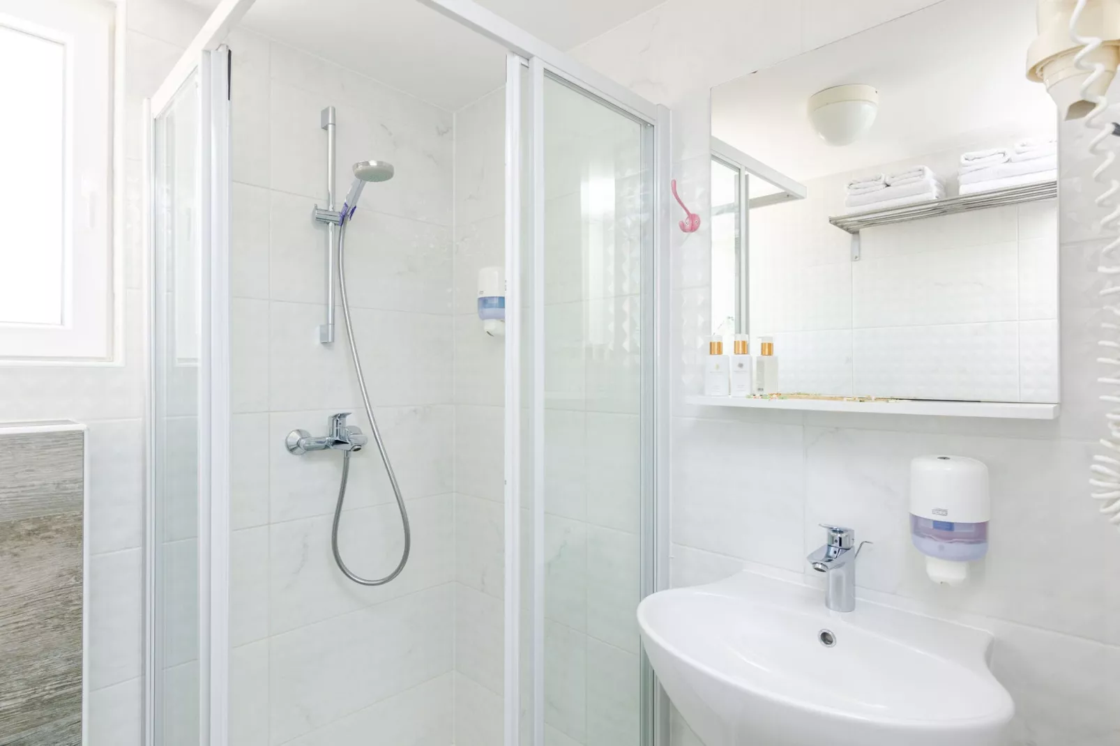 Apartments Villa Lukas - ''No.7'' Studio Apartment with Balcony and Sea View-Badkamer